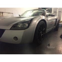 Opel Speedster 2.2