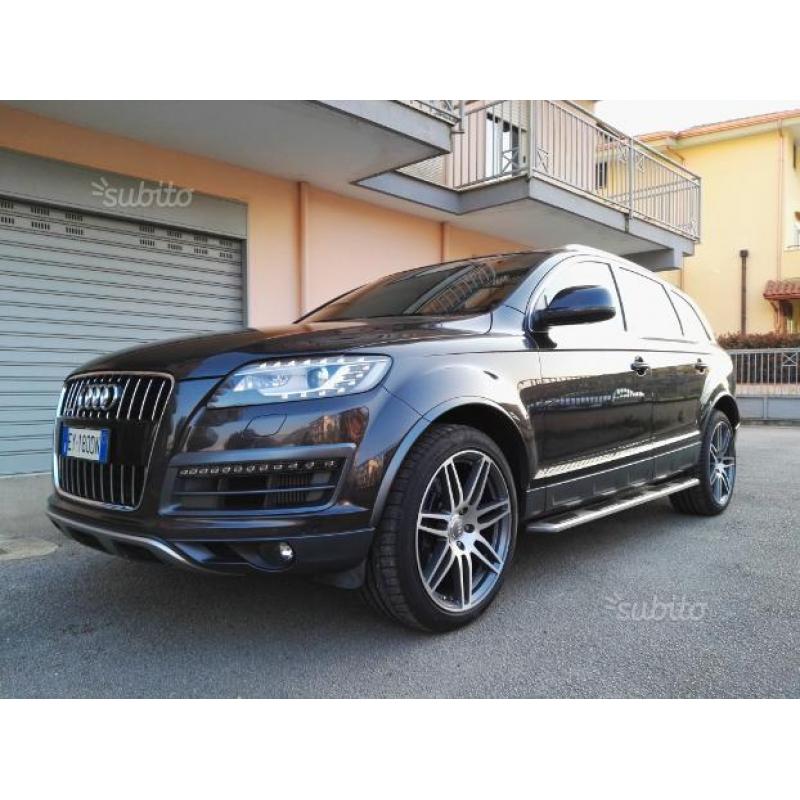 Audi Q7 tdi 4200 V8 340 cv