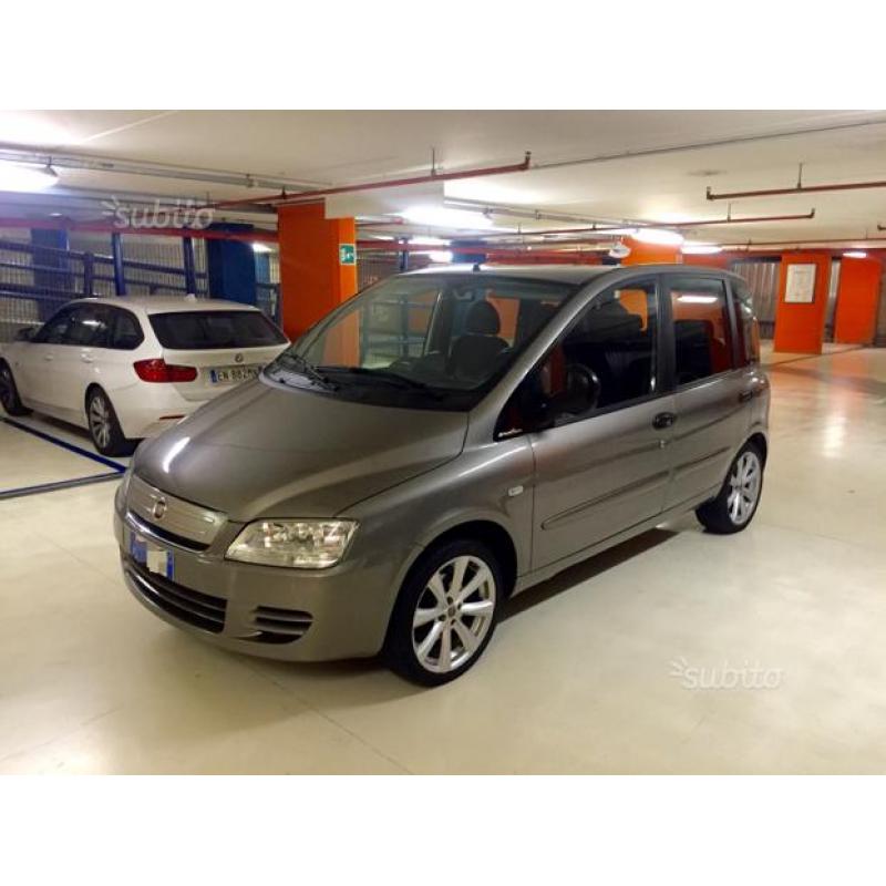 Fiat multipla 1.9 mjet emotion molto ben tenuta