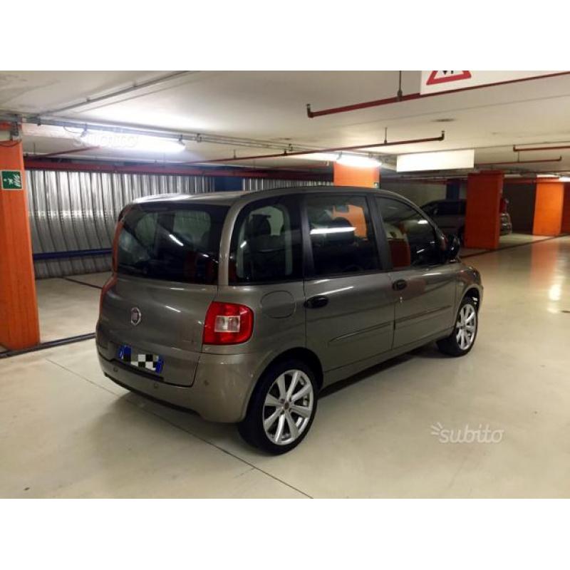 Fiat multipla 1.9 mjet emotion molto ben tenuta