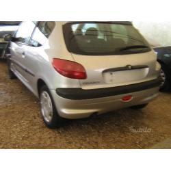 Peugeot 206 1.1 3P. XR - del 2001