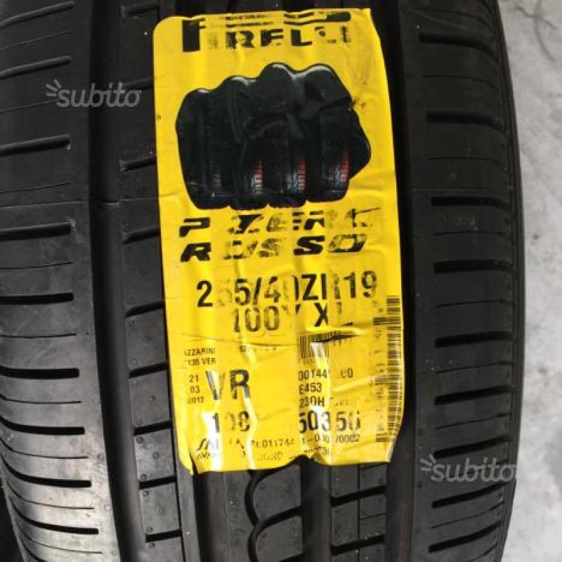 Pirelli P0 Rosso 255 40 19 110 y nuovi