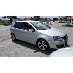 VOLKSWAGEN Golf 5ª serie - 2004