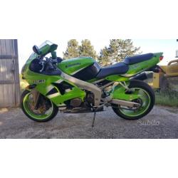 Kawasaki zx6r 636