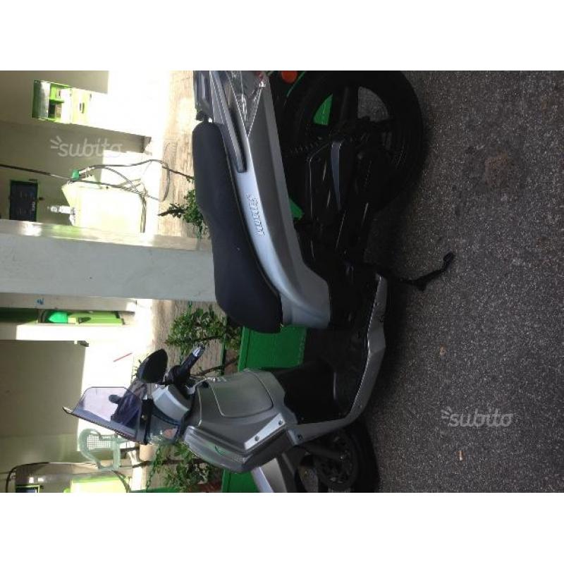 Kymco People 50 - 2008