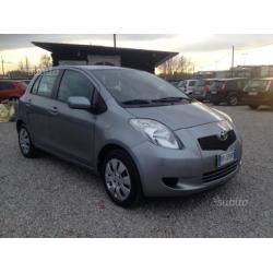 TOYOTA YARIS 1.0 SOL (80000km)(garanzia)