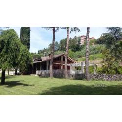 Villa circondata dal verde in zona Monteluce