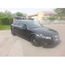 AUDI A4 quattro 2010