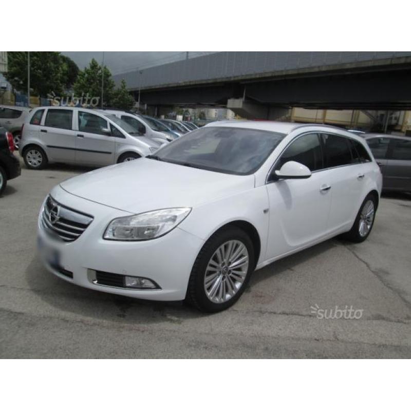 OPEL Insignia 2.0 CDTI COSMO SW - 2013