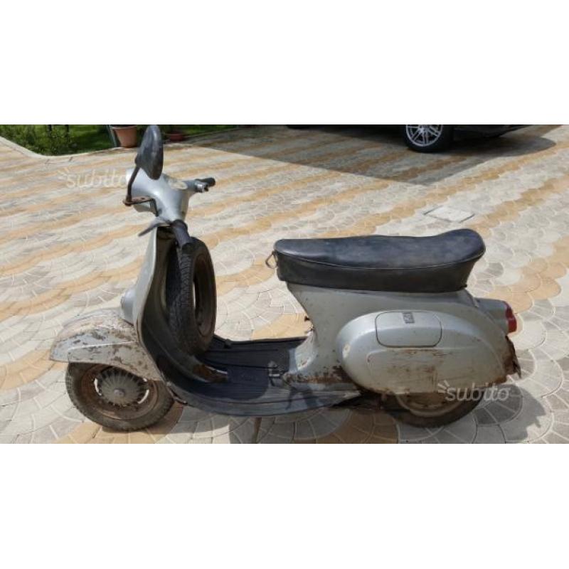 Vespa primavera 125