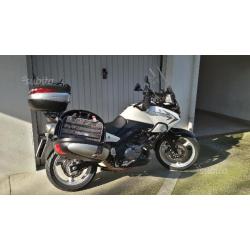 Suzuki V Strom DL 650 - 2011