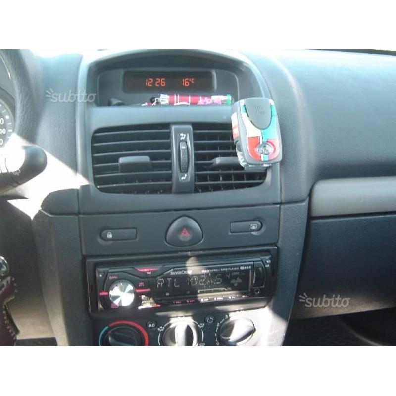 RENAULT Clio 2ª serie - 2004