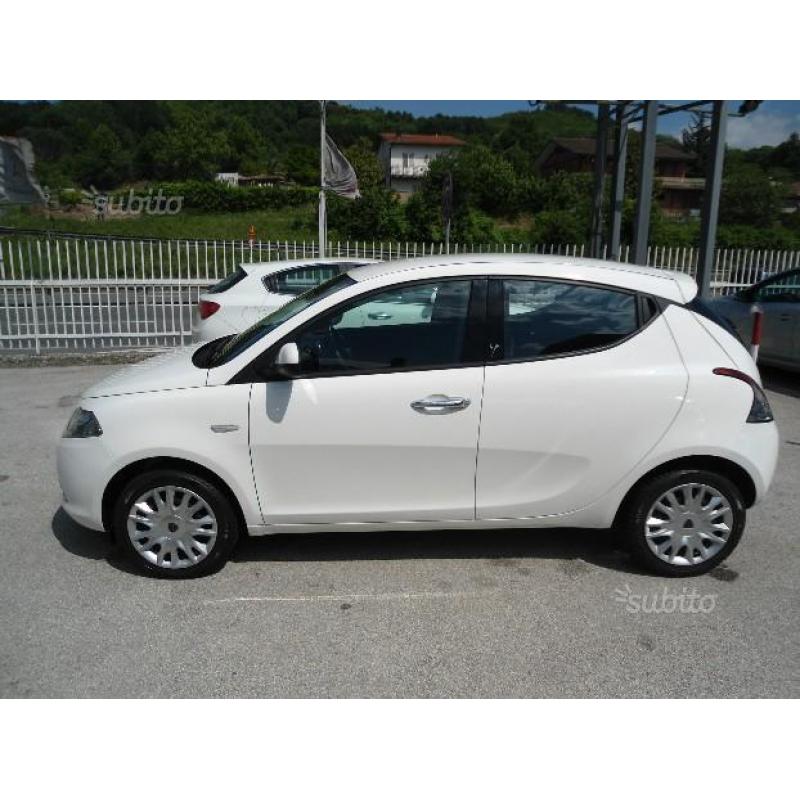 LANCIA Ypsilon 1.3 MJT 16V 95 CV 5 porte S& - 2013