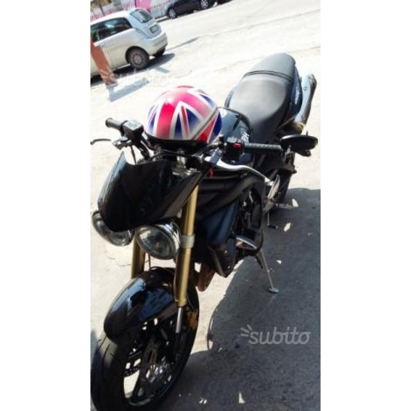 Triumph Street Triple per tmax