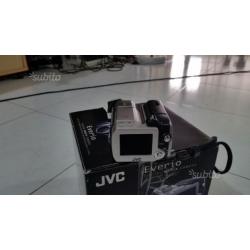 JVC Everio GZ-MC200 Flash Media Camcorder