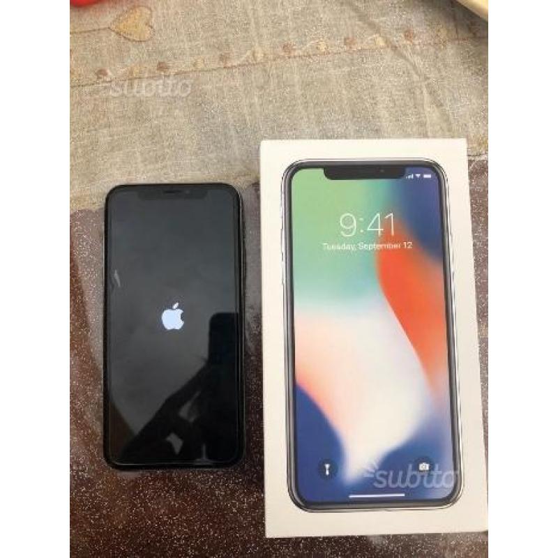 IPHONE X 256 giga white ancora in garanzia