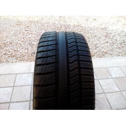 Gomme vredestein 215 45 17