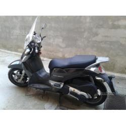 Aprilia scarabeo 400 light