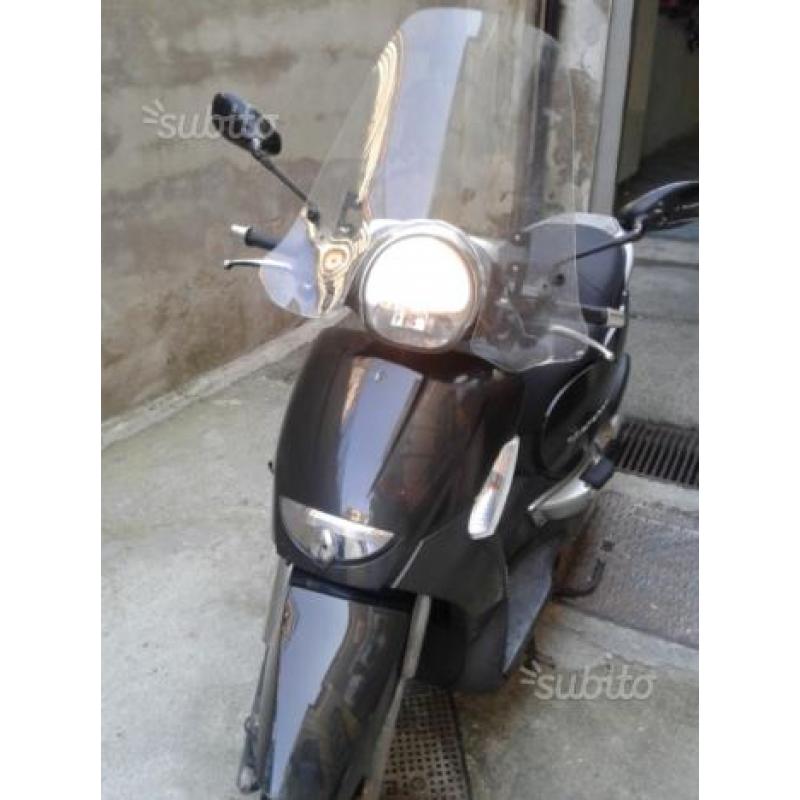 Aprilia scarabeo 400 light