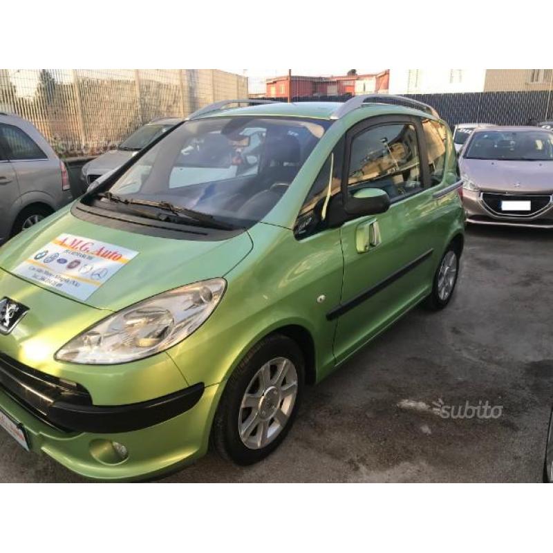 PEUGEOT 1007 14 HDI auto pari al nuovo - 2007