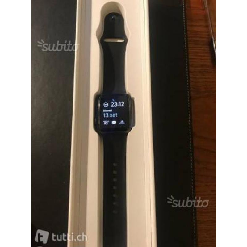 Apple Watch Series 3 42 mm Sport Nero Mai Usato