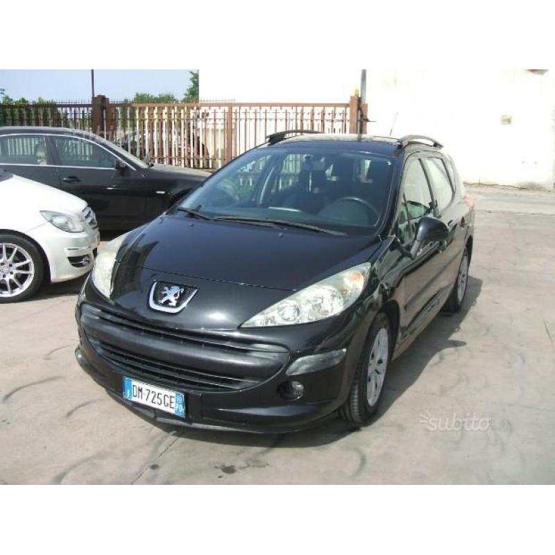 Peugeot 207 - 2008